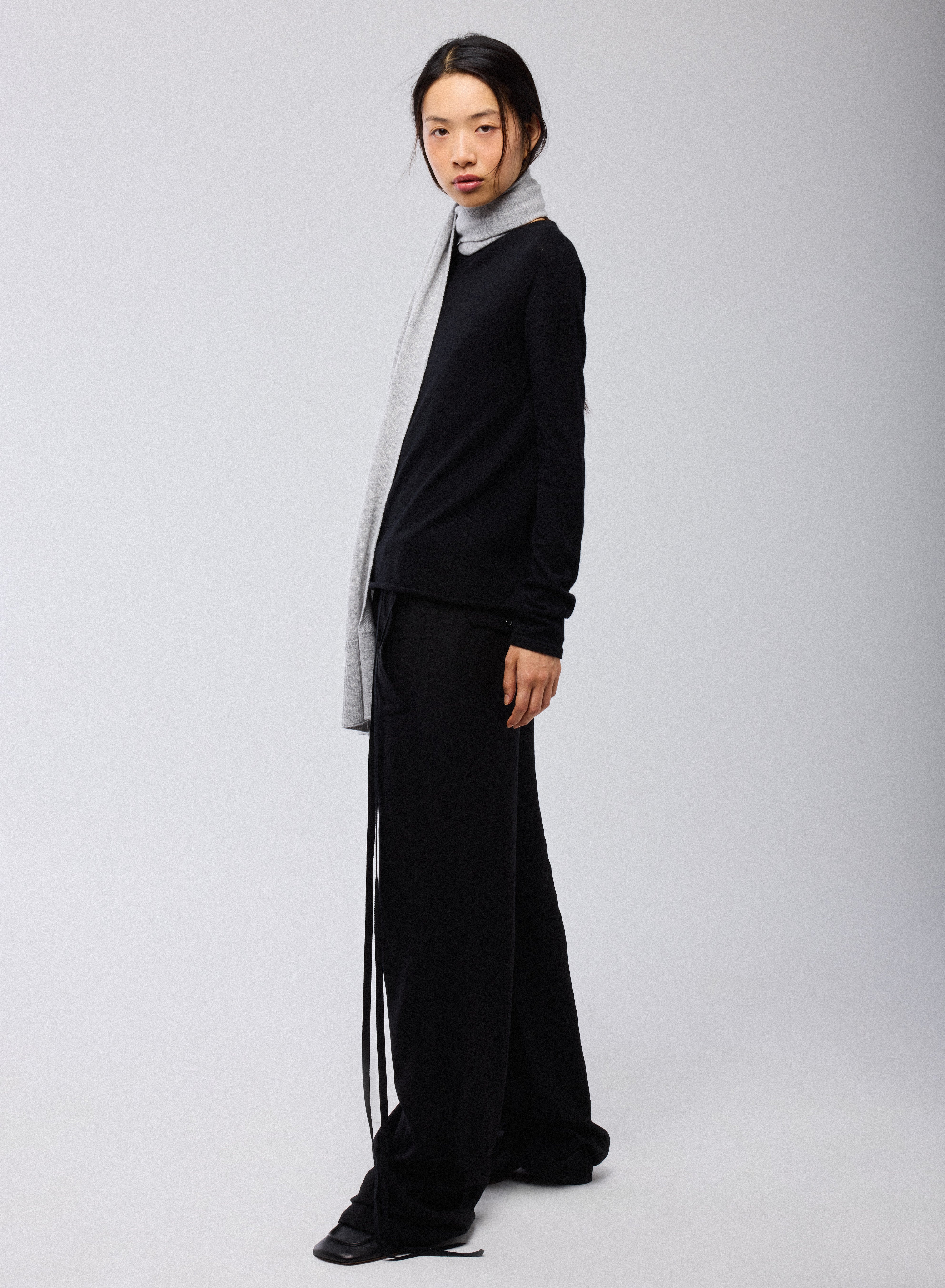 Echarpe Grise en Cachemire - Image 4