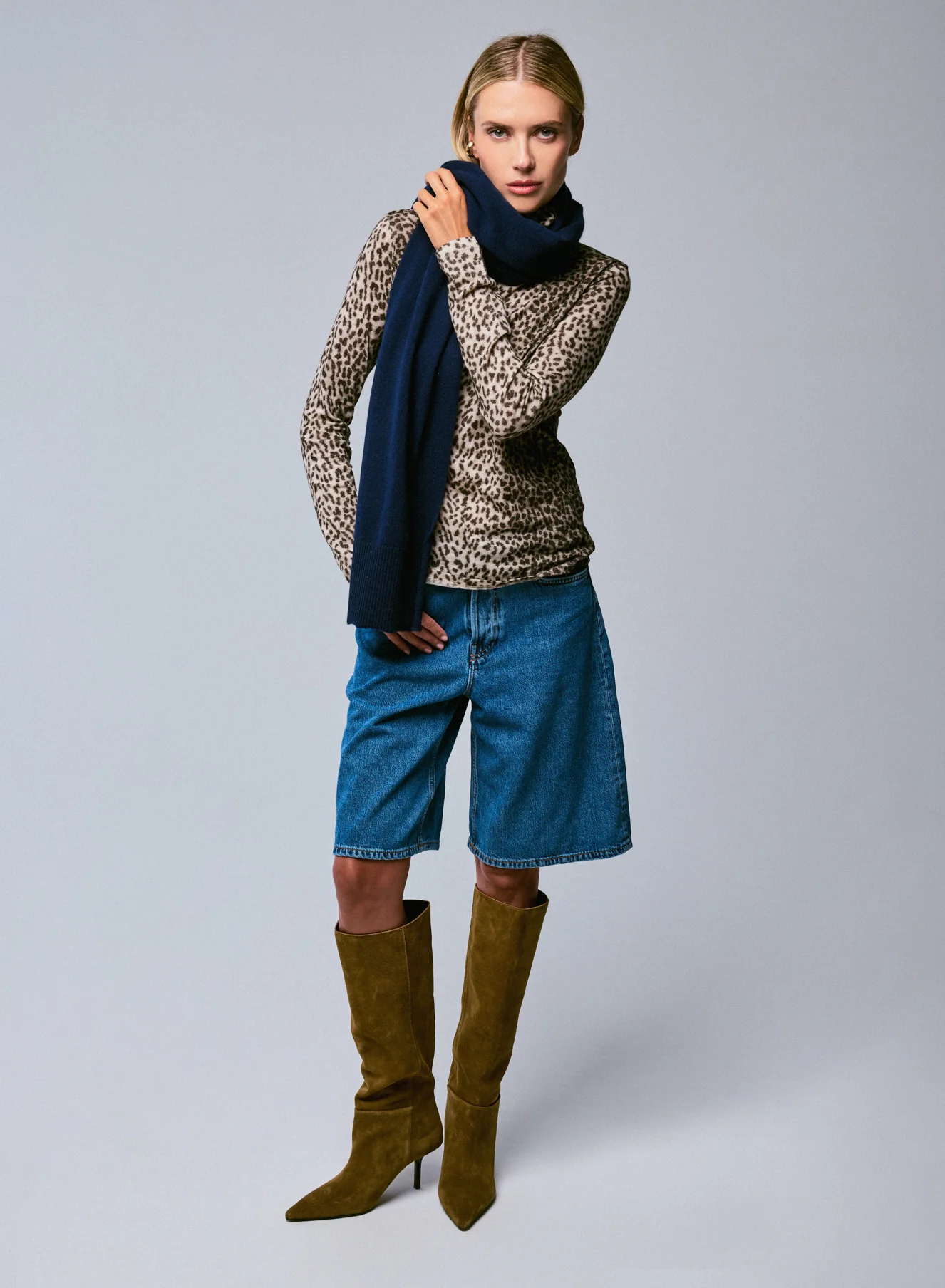 Echarpe Marine en Cachemire - Image 3