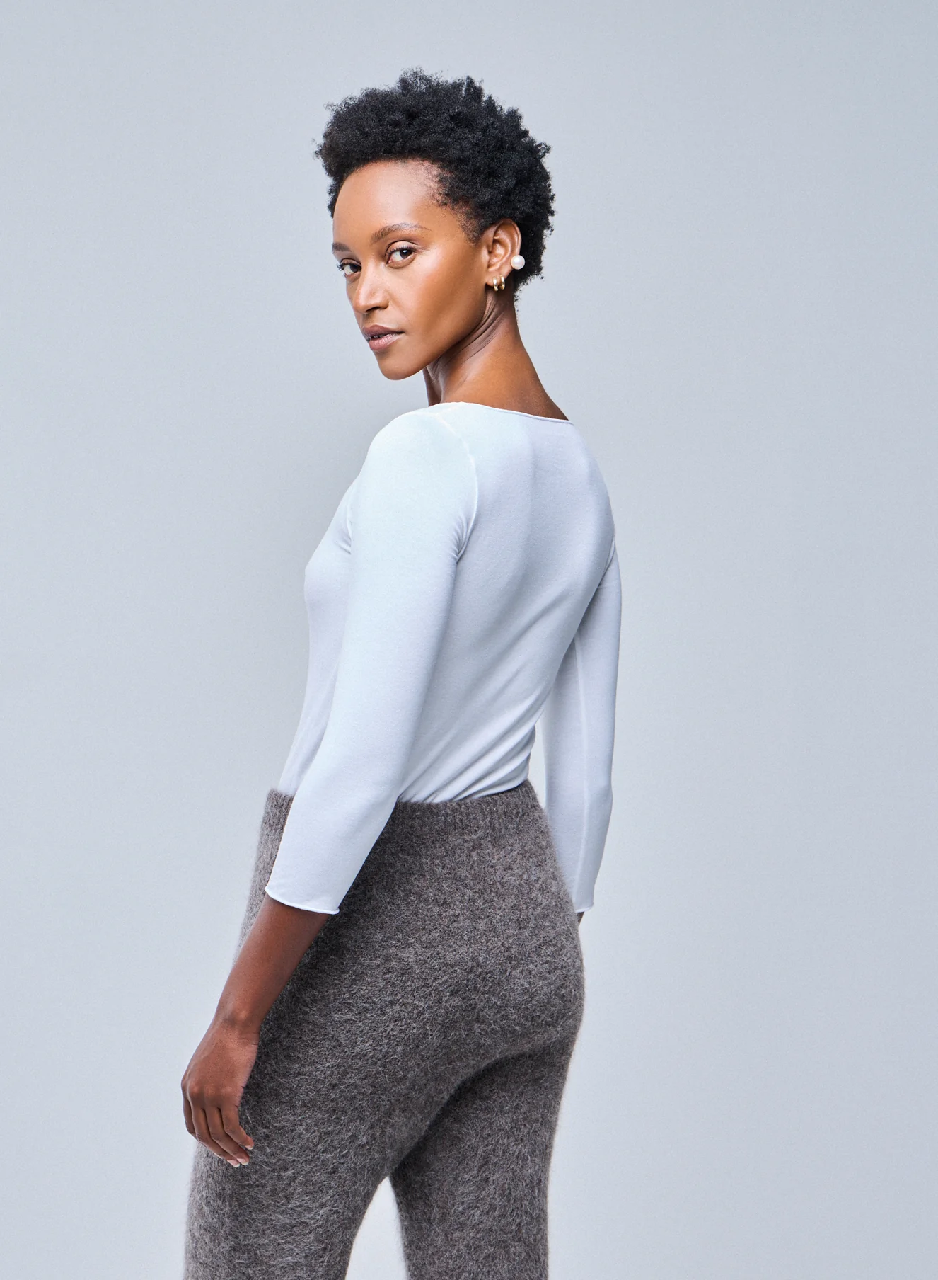 T-shirt Blanc Adèle Col Bateau en Viscose / Élasthanne - Image 4