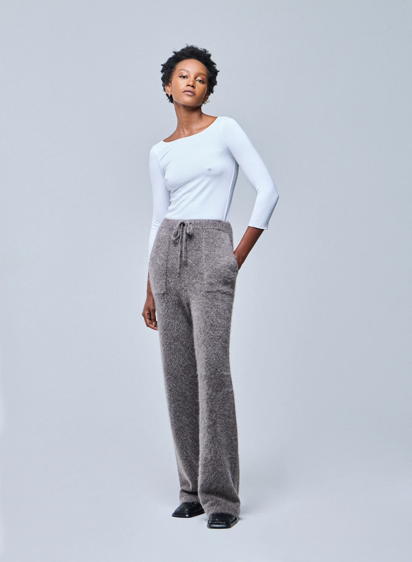 T-shirt Blanc Adèle Col Bateau en Viscose / Élasthanne - Image 5