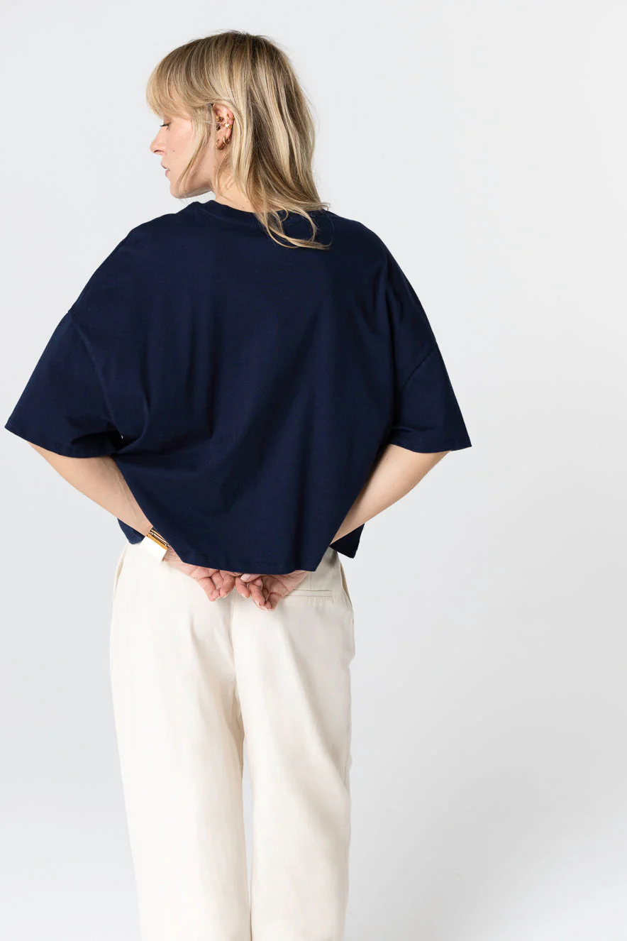 T-shirt Marine Col Rond Manches Courtes en Coton Organique - Image 4