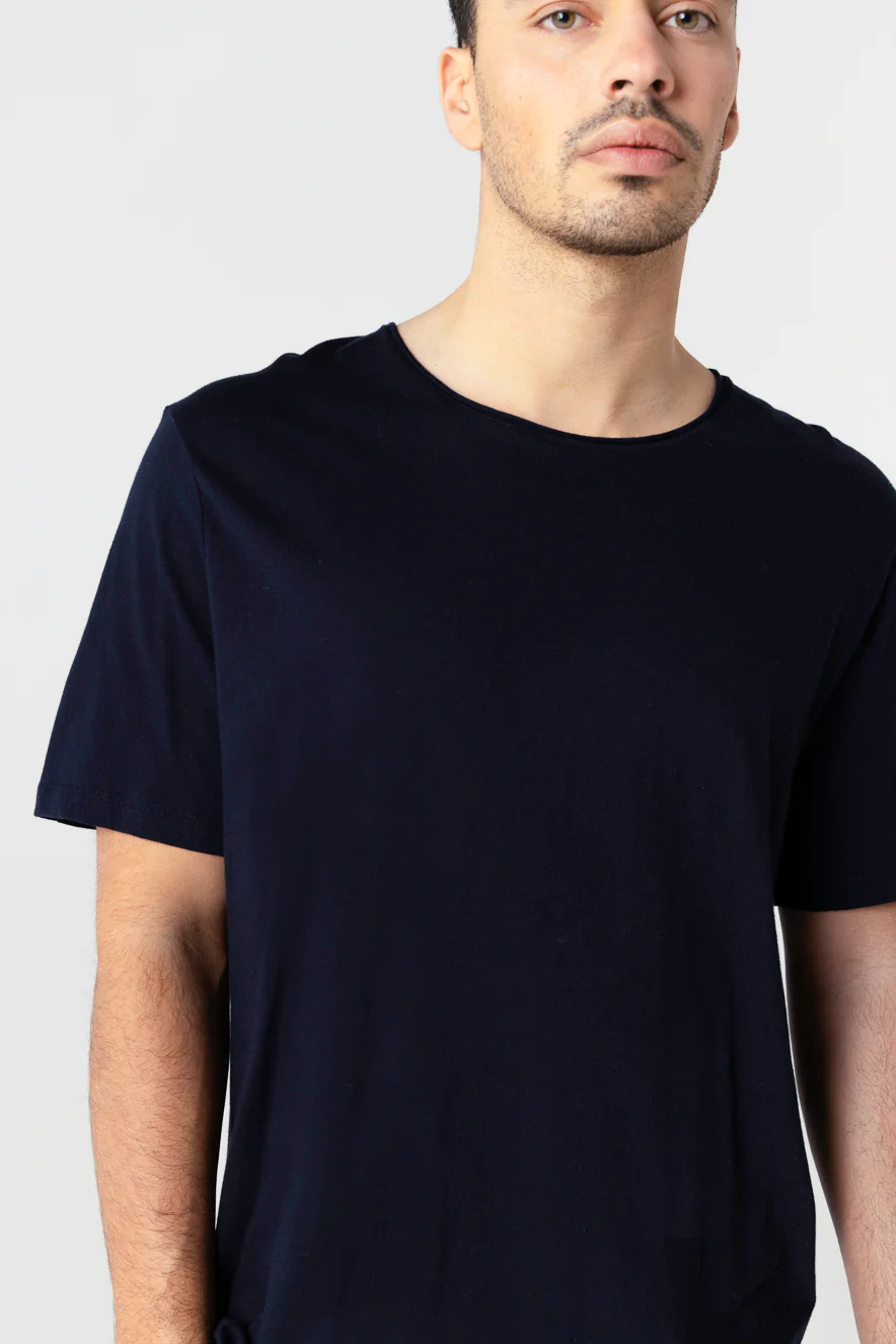 T-shirt Marine Col Rond Manches Courtes en Coton organique - Image 4