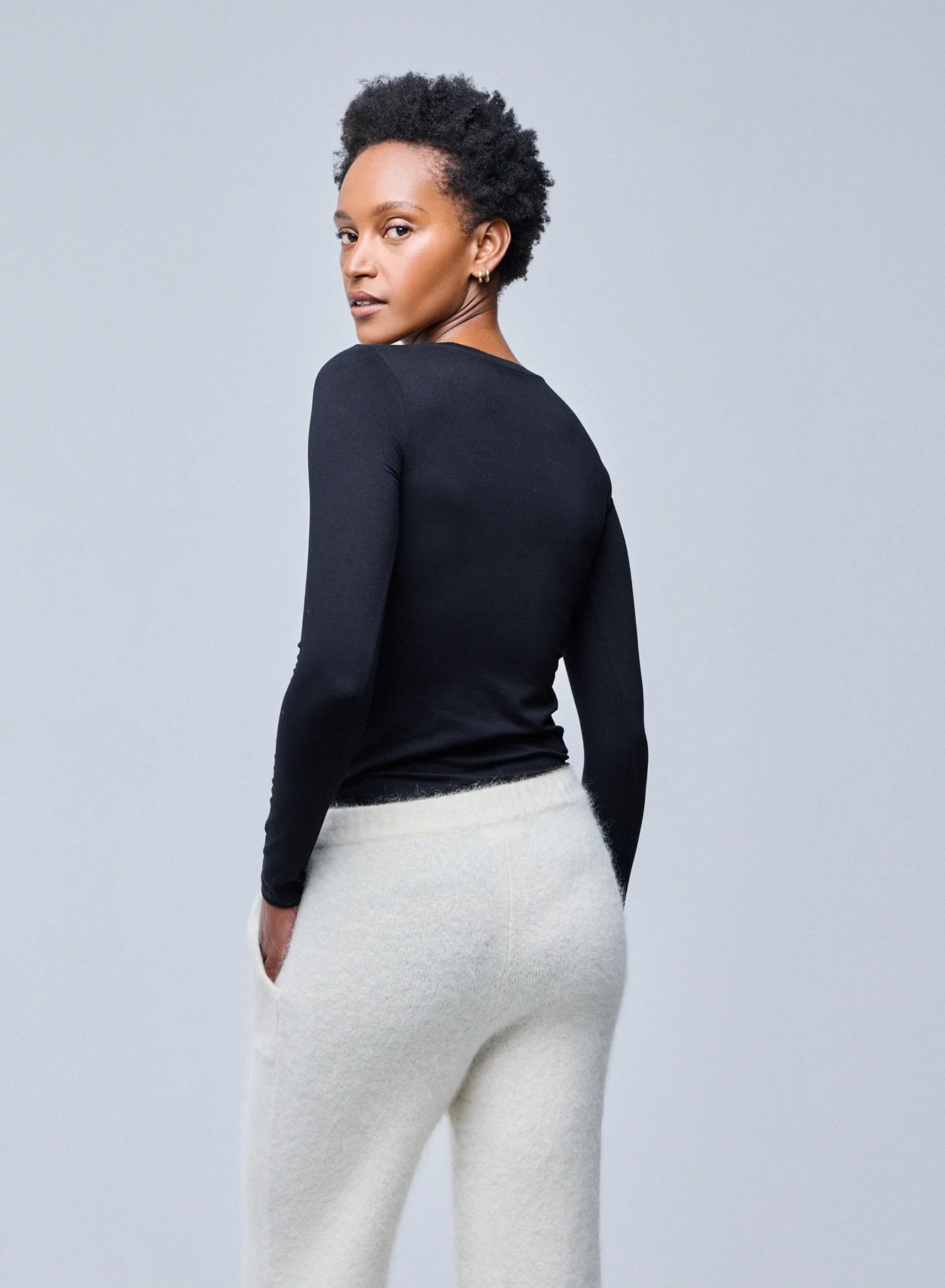 T-shirt Noir Col Rond Manches Longues en Viscose / Élasthanne - Image 3