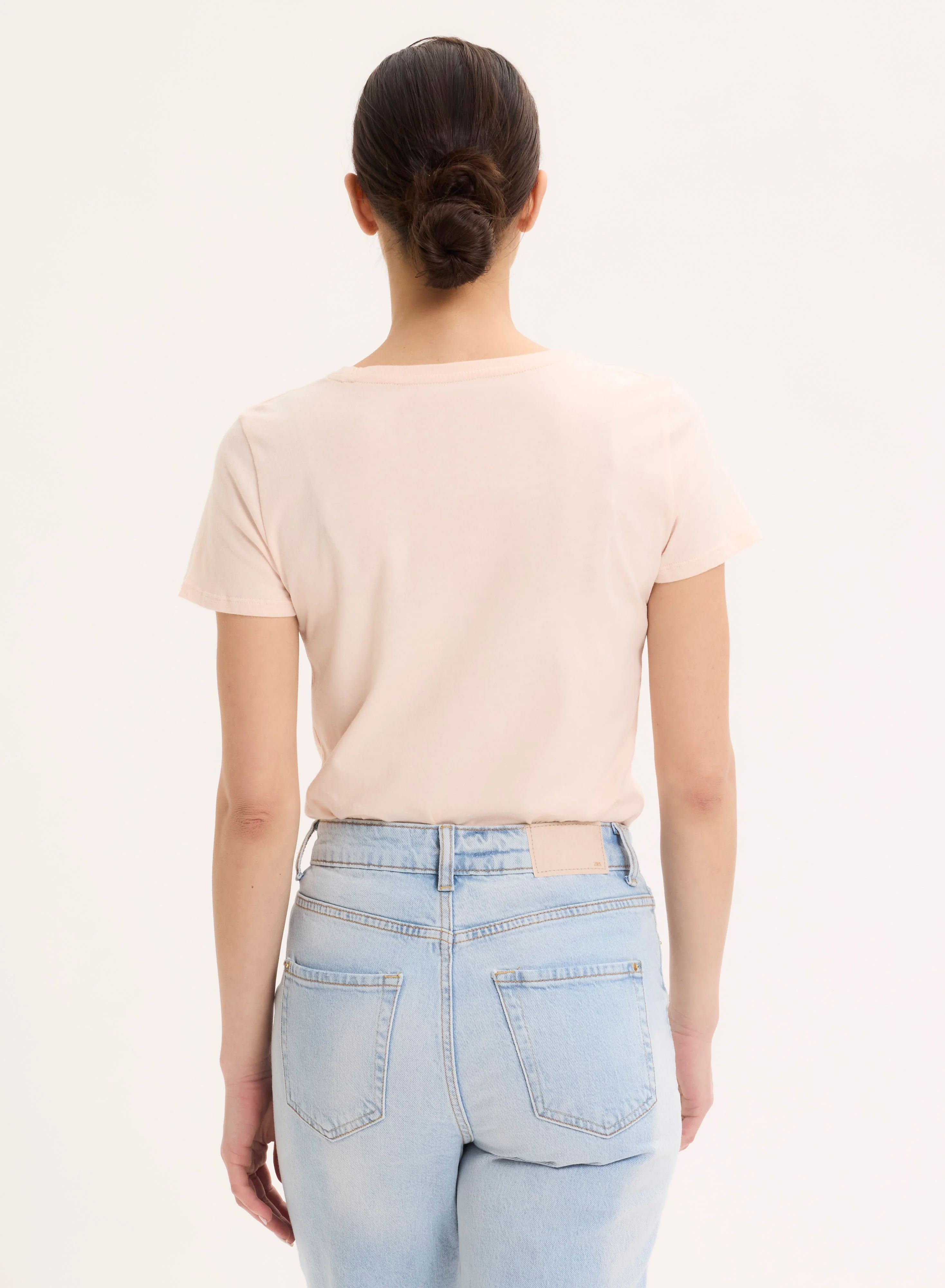 T-shirt Pétale Julia Col V Manches Courtes en Coton Organique - Image 4